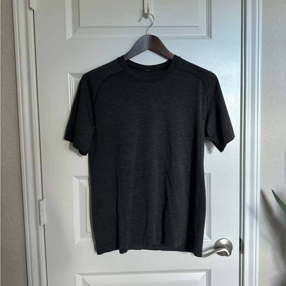 lululemon - metal vent, black, medium